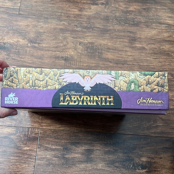 Labyrinth Board Game - Picture 2 of 3